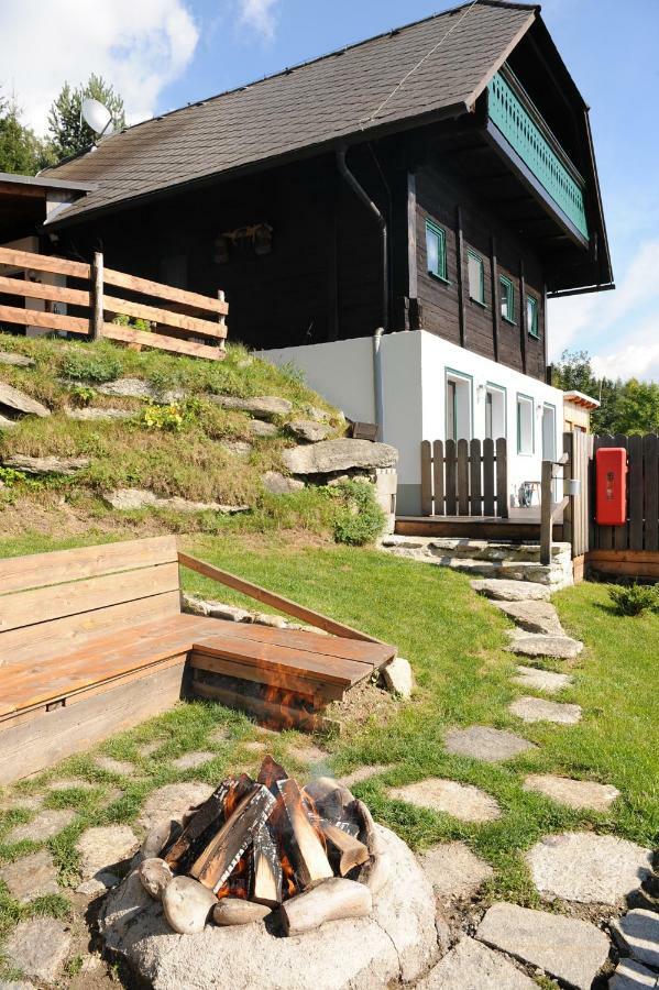 Gluehwuermchenhuette Villa Ratten Eksteriør bilde